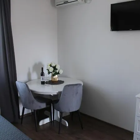 Hacienda Apartment