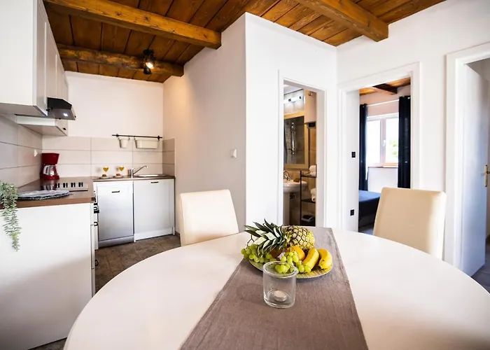 Hacienda Apartment