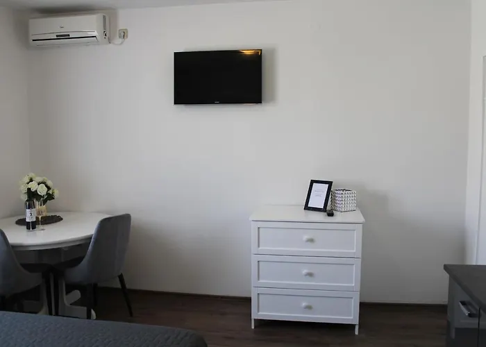 Apartment Hacienda