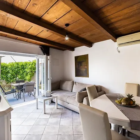 Apartment Hacienda *