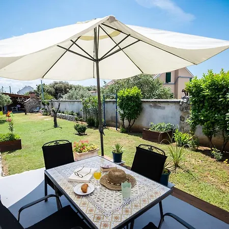 Hacienda Apartment *