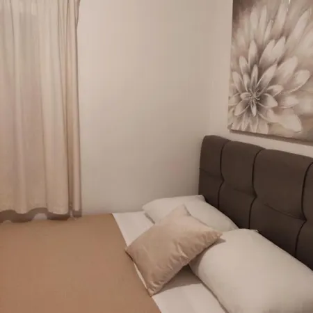 Apartment Hacienda